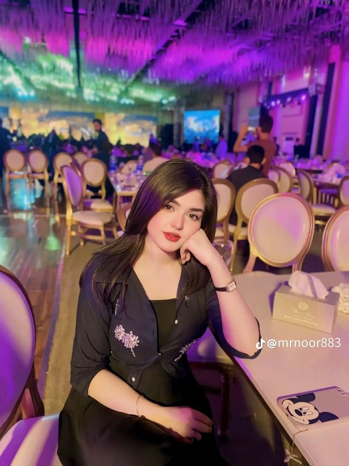 Lahore VIP Females